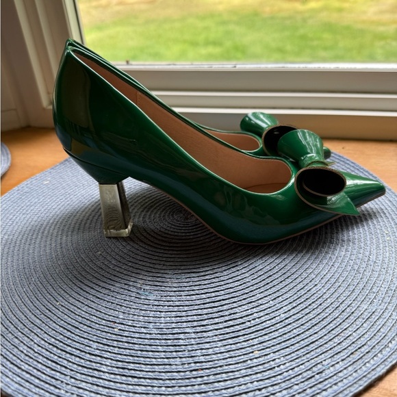 Elegant Green Bow Heels - Picture 6 of 14